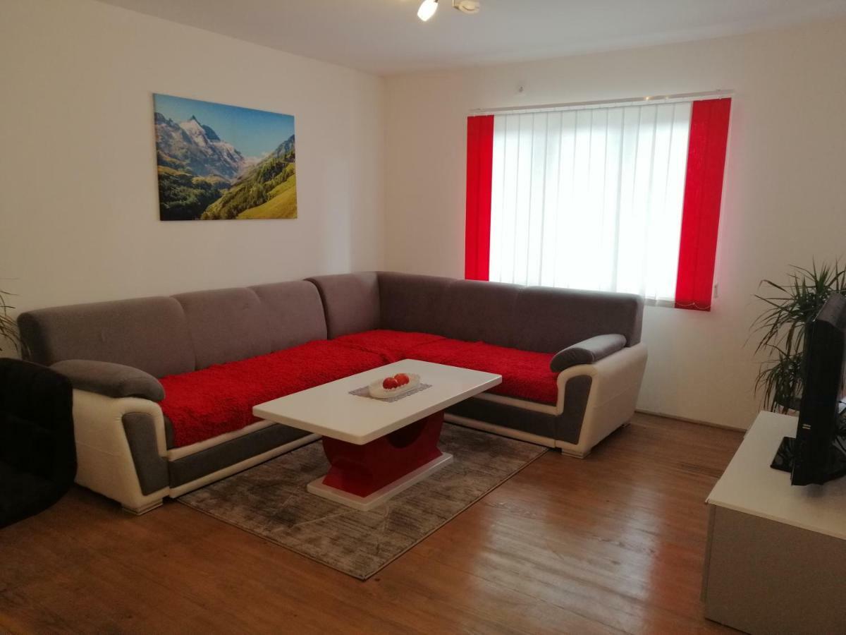 Cosy Apartment Road A6 Fužine エクステリア 写真